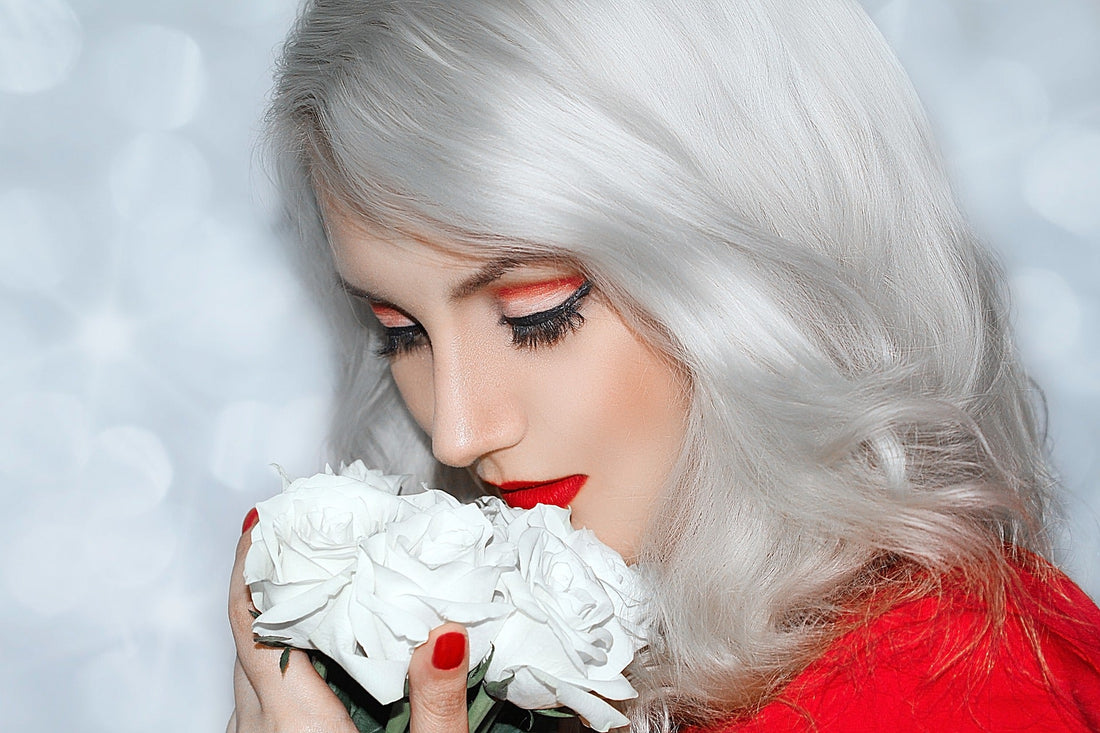 Cheveux crépus secs et cassants : comment les hydrater efficacement